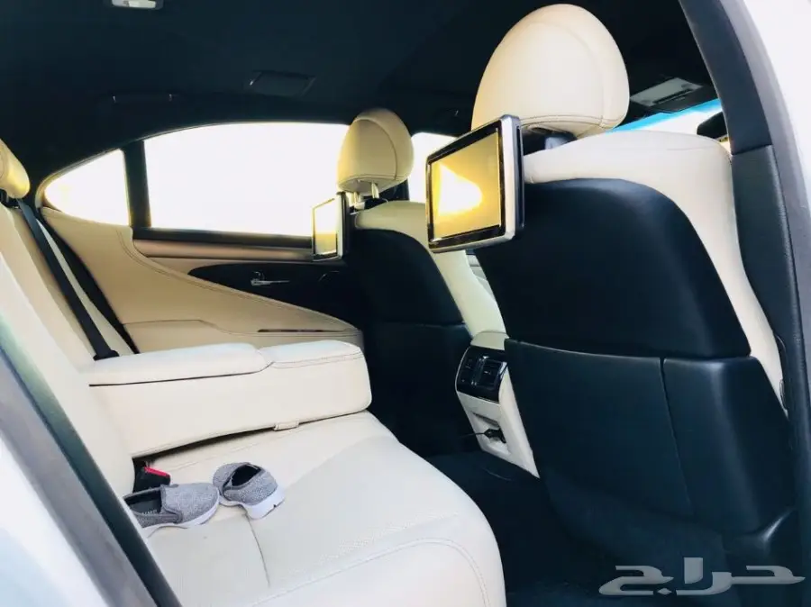 لكزس Ls موديل 2013 اصدار خاص عبداللطيف جميل  (image 10)