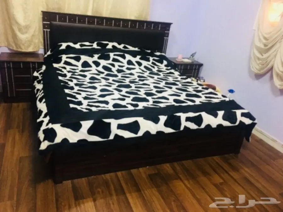 غرفه نوم للبيع نظيفه 