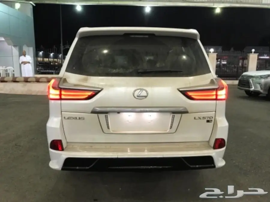 لكزس LX 570. سعودي 2018 (image 6)