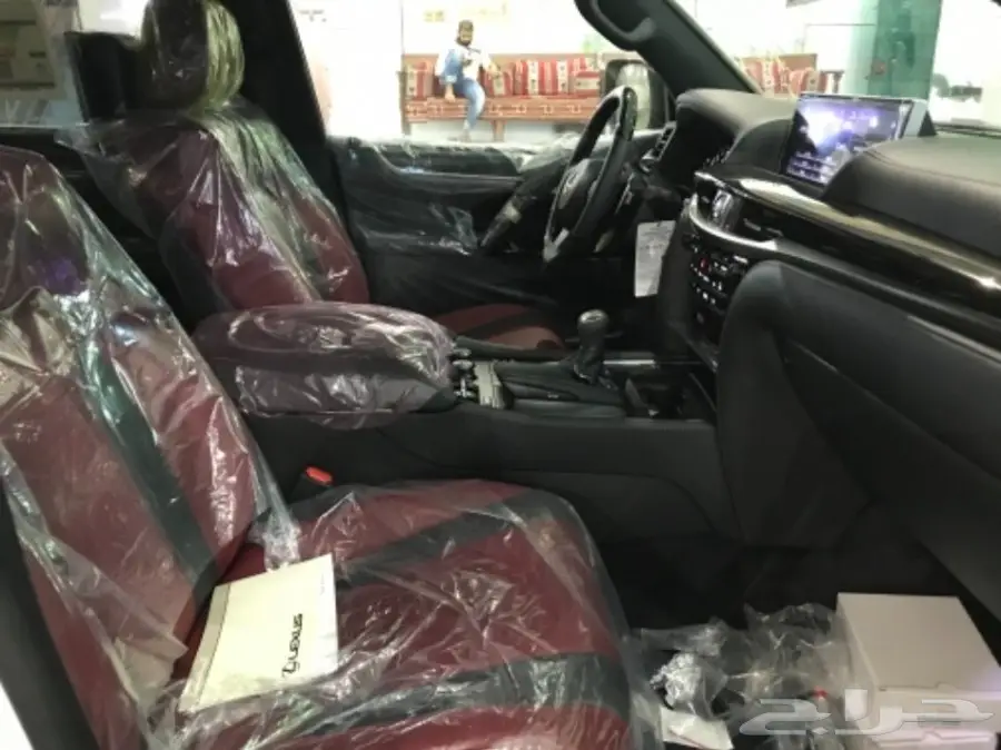 لكزس LX 570. سعودي 2018 (image 7)