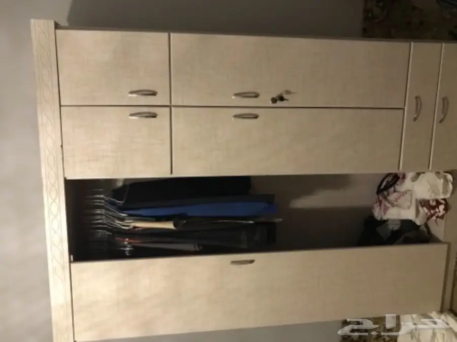 اثاث للبيع (image 1)