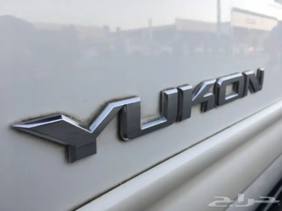 يوكن سعودي قصير دبل مخزن 2010 ابيض (image 2)