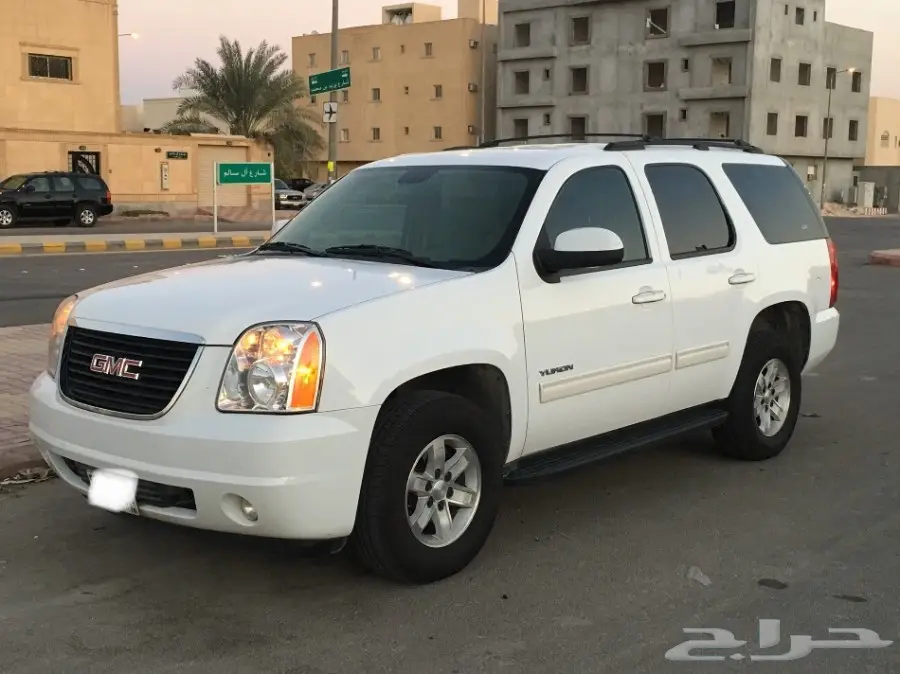 يوكن سعودي قصير دبل مخزن 2010 ابيض (image 18)