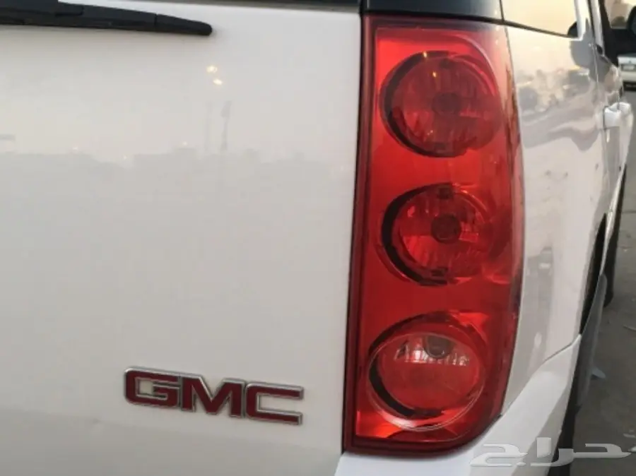 يوكن سعودي قصير دبل مخزن 2010 ابيض (image 23)