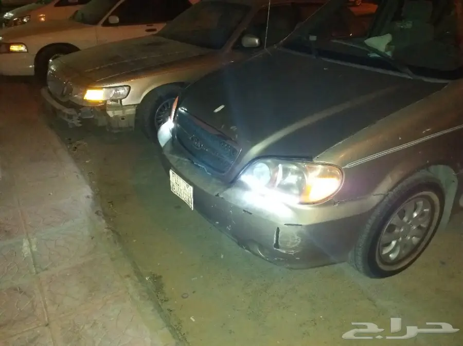 كيا كرنفال نضيف للبيع (image 6)