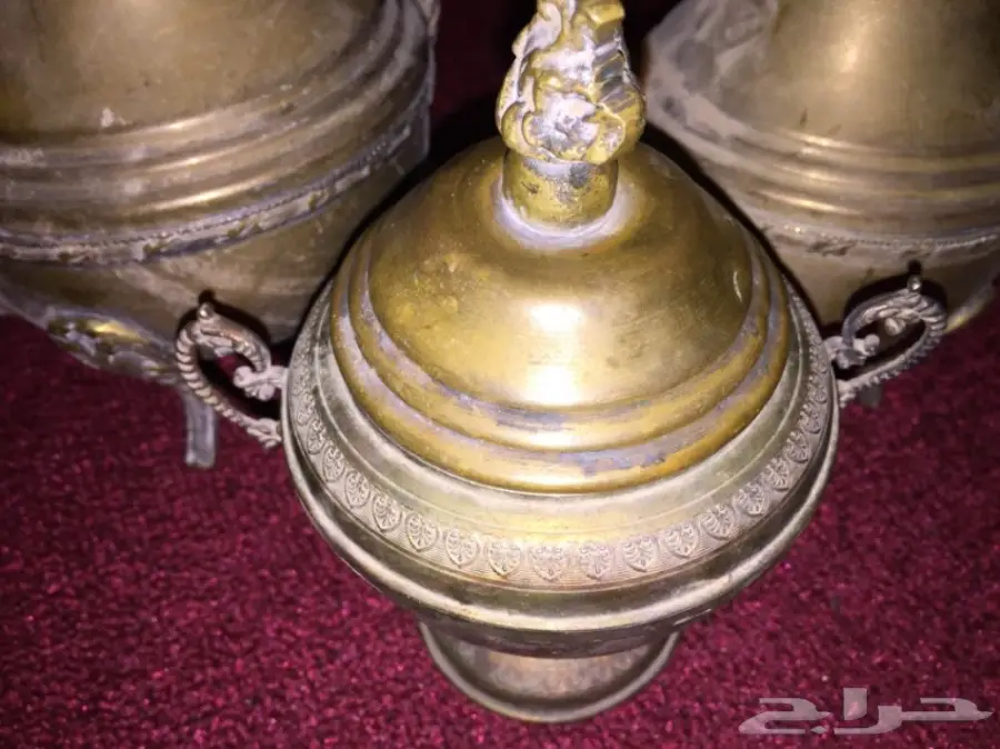 نجر قديم منقوش واباريق نحاس تراث (image 1)