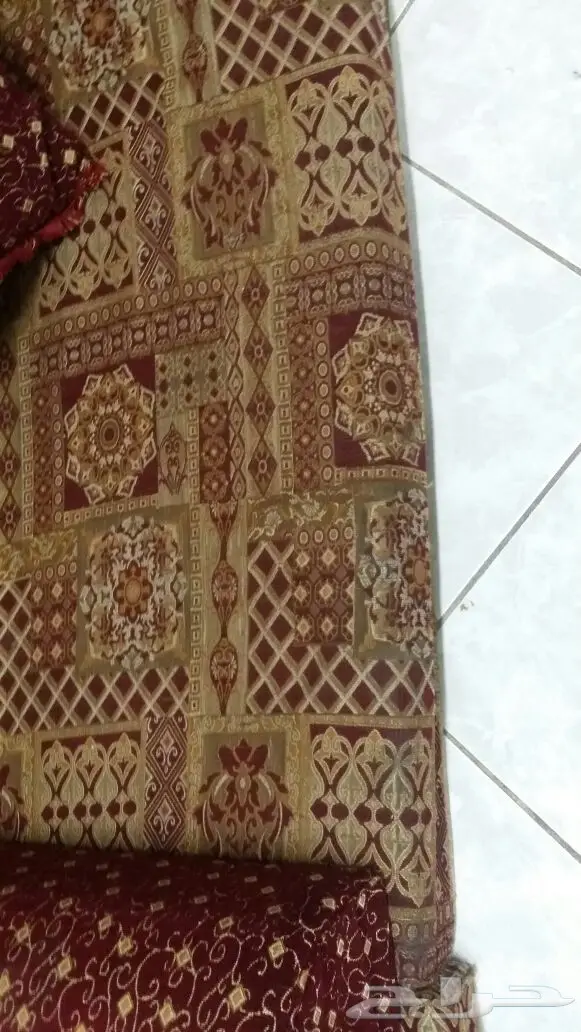 مجالس أرضية فاخرة مع ستائر - فرصة لا تُفوت! (image 3)