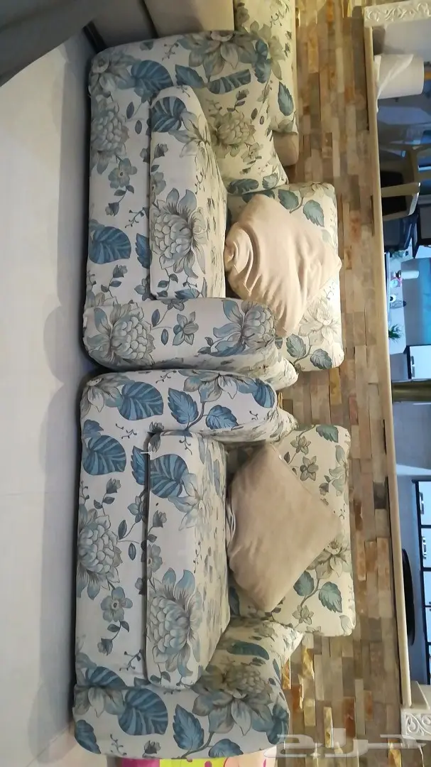 كنب مودرن عصري للبيع - مجموعة رائعة من روومز الأصلية