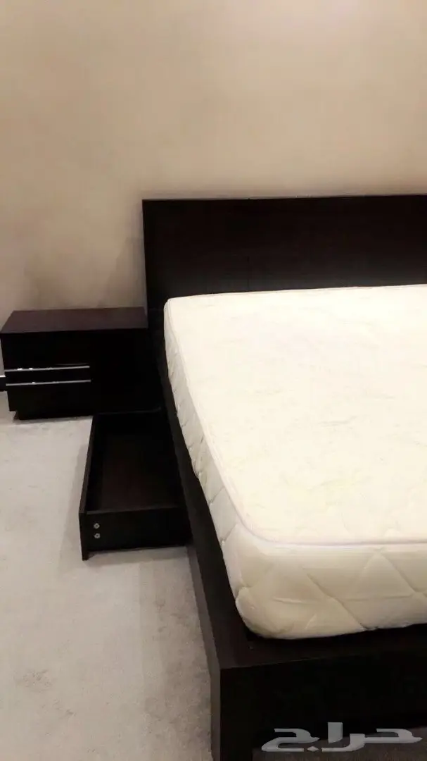 اثاث للبيع غرفة نوم كنب طاولة طعام سرير اطفال