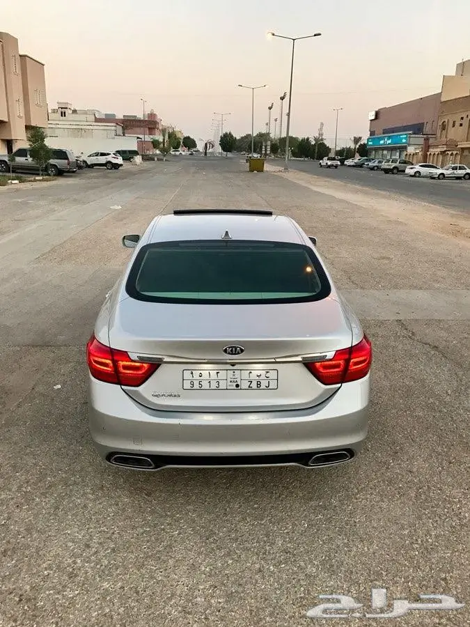 كيا كوريس 2013 - فخامة ورفاهية لا مثيل لها! (image 12)