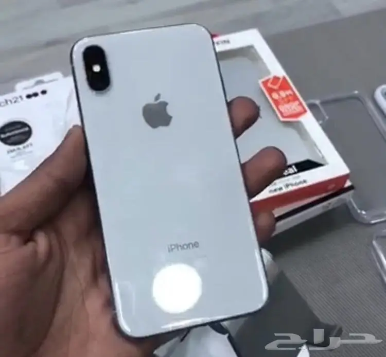 ايفون اكس كوري ابيض 
