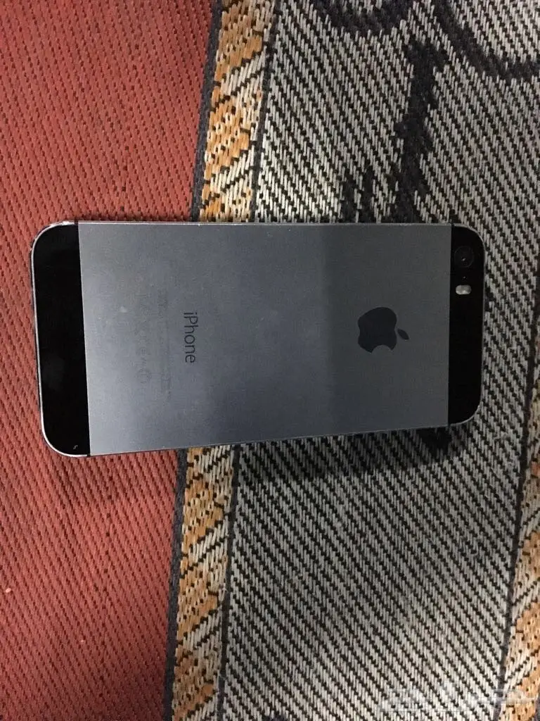 أيفون 5S فايف اس فيس تايم 16 قيقا للبيع (image 5)