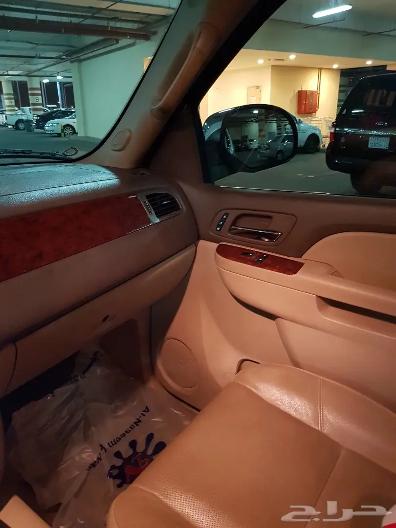 GMC يوكن XL 2012 مخزن لؤلؤي فل الفل (image 1)