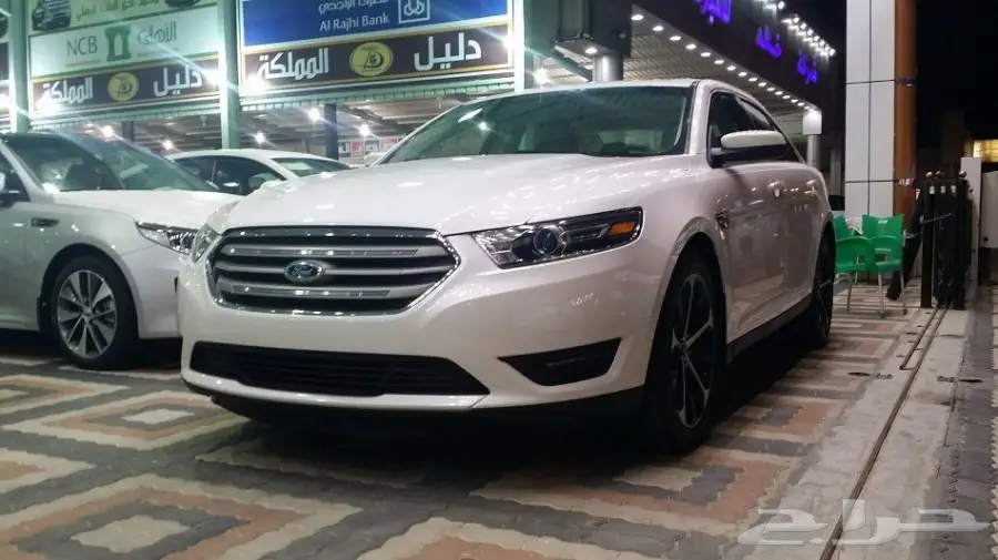 فورد تورس 2016 SLE فتحة سقف جنط 20 مخمل  (image 3)