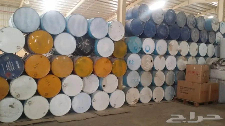 براميل فارغة للبيع