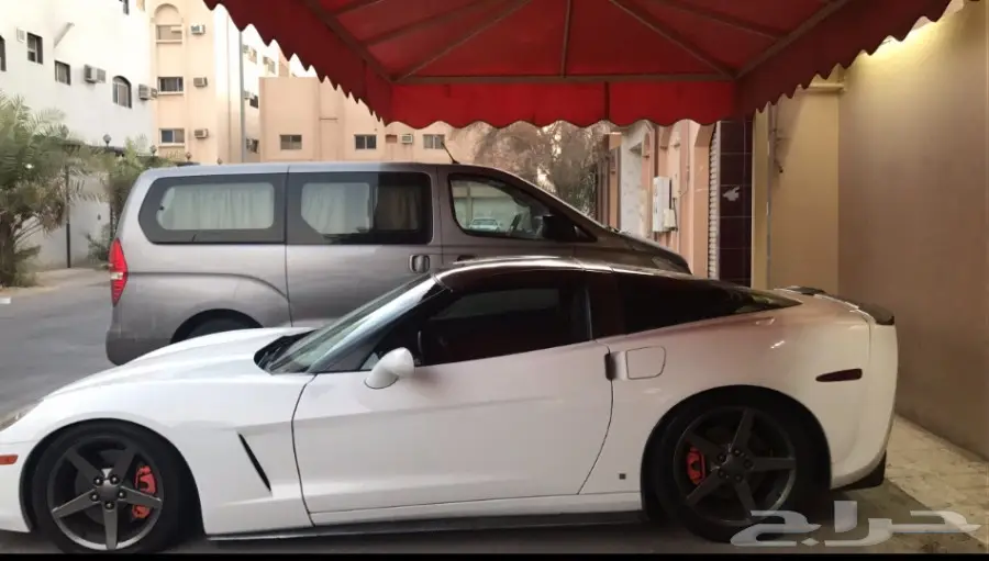 للبيع كورفت c6 او البدل ب سييرا 2014 فقط 