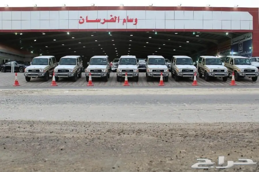 جيب- رانجلر 4 ابواب - 2016 - 125 الف ريال (image 15)