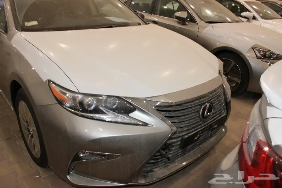 لكزس - ES 350  - CC - 2018 (بريمي) (image 1)