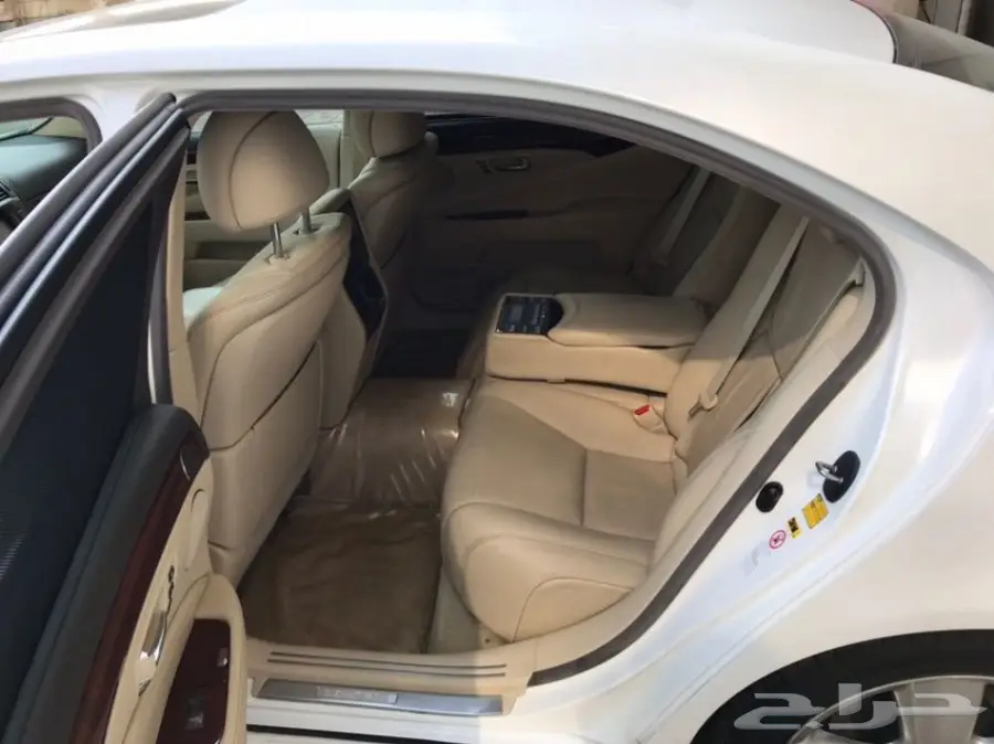 للبيع لكزس 2010 - 460 - LS (image 7)