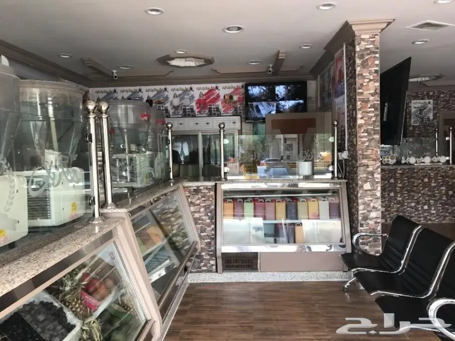 سوبيا المعلم: أجود أنواع الحلويات الطازجة في الرياض! (image 2)