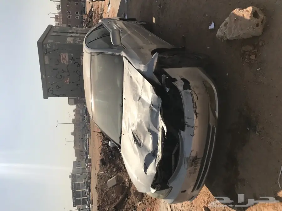 كامري 2004 - للبيع (مصدومة) (image 1)