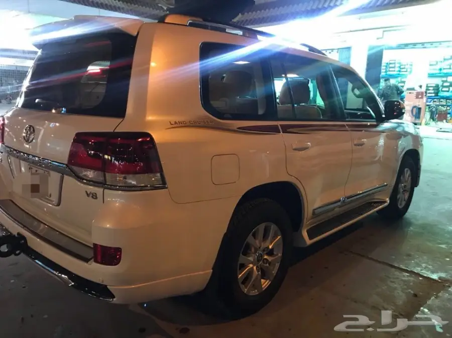 للبيع: سيارة نيسان جيكس ار 2017 بريمي - فرصة لا تُفوّت! (image 2)