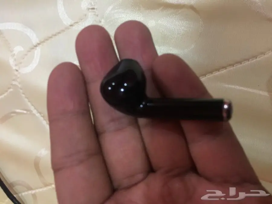 سماعه و الشاحن بدون سلك  (image 1)