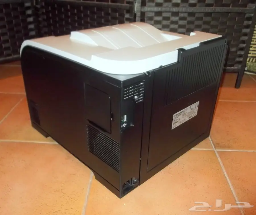 طابعة أتش بي  ليزرجت ملونة مخزنة شبه جديدة   (image 3)