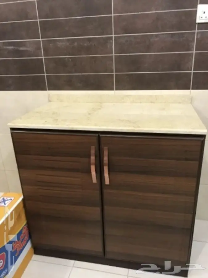 مطبخ شبه جديد بسعر مغري (image 2)