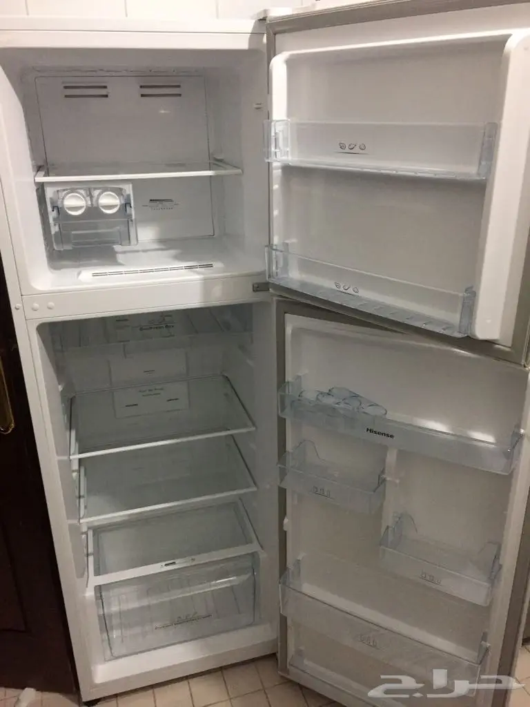 ثلاجة Hisense أبيض 11.2 قدم - بحالة ممتازة! (image 2)