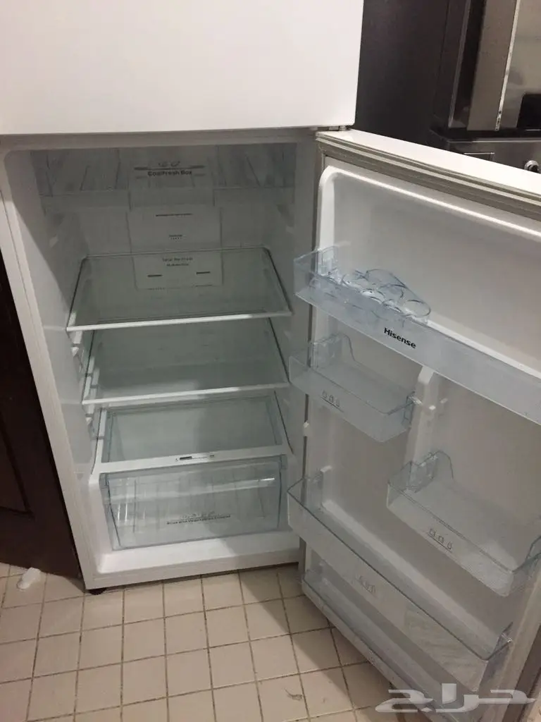 ثلاجة Hisense أبيض 11.2 قدم - بحالة ممتازة! (image 3)