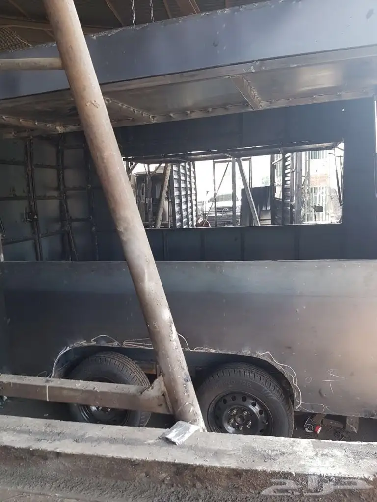 قلص 4ط - 2ع - 2ا ملبس صاج محورين باب خلفي (image 4)