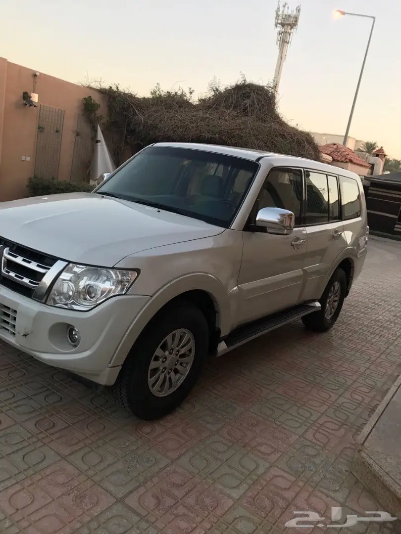 جيب باجيرو (ميستوبيشي) 2014 نظيف (image 3)