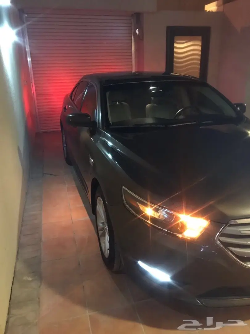 فورد تورس نص فل SEL 2016 لون عودي نظيفة جدا