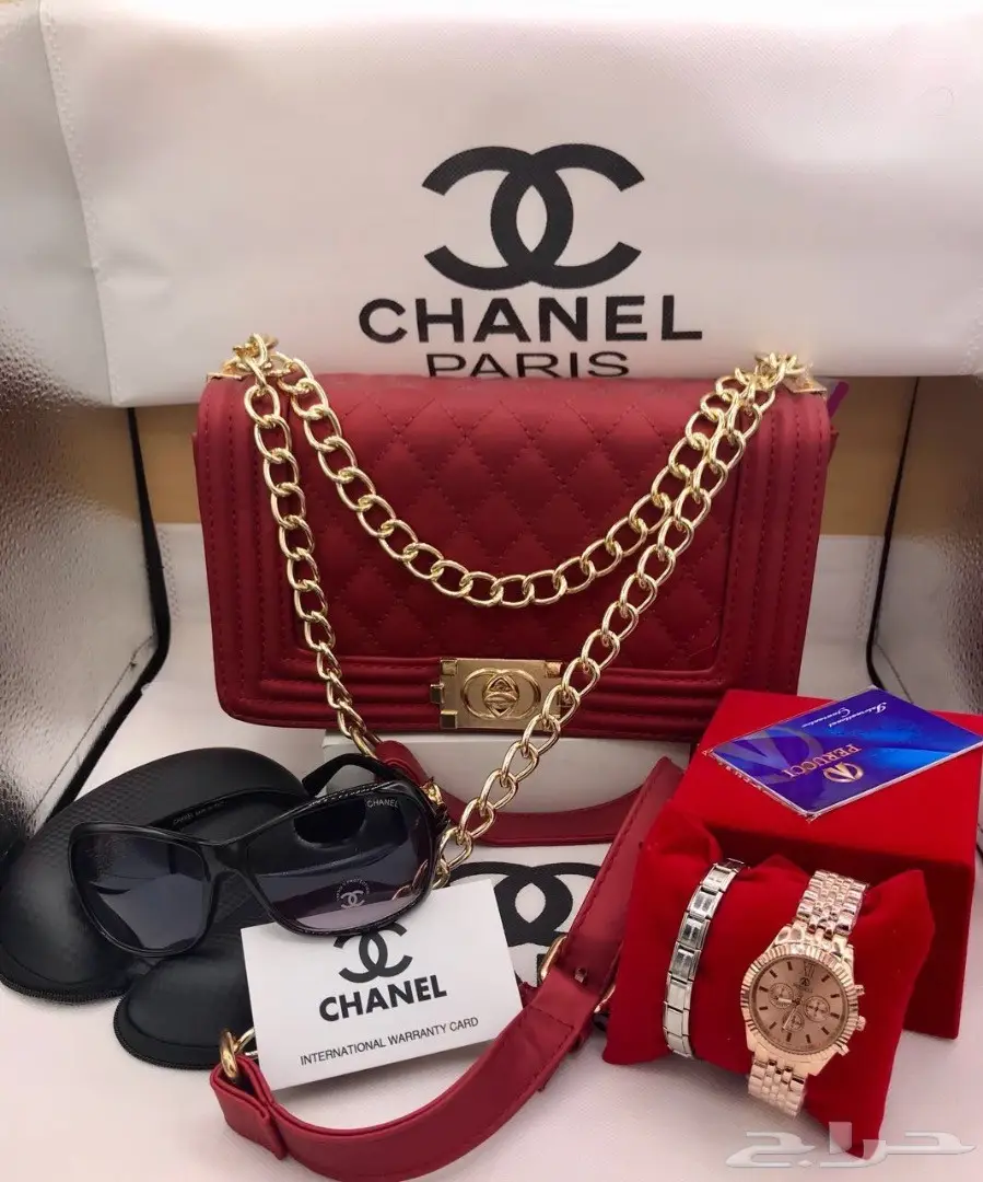 طقم نسائي متكامل وراقي 