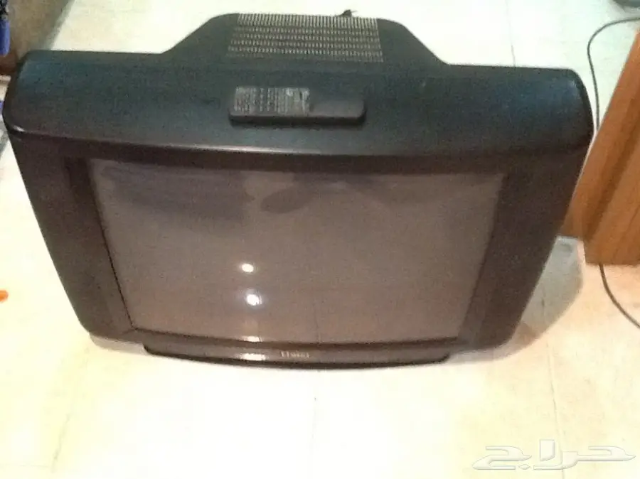 اسطوانة غاز وتلفزيون  وجهاز سير مشي  (image 1)