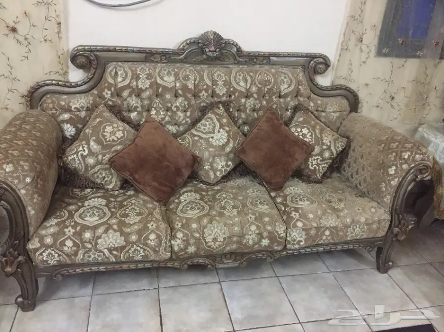 أثاث شفة جديد وفخم للبيع لدواعي السفر (image 10)