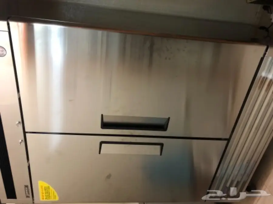 للبيع ثلاجه استخدام 60 ساعه فقط