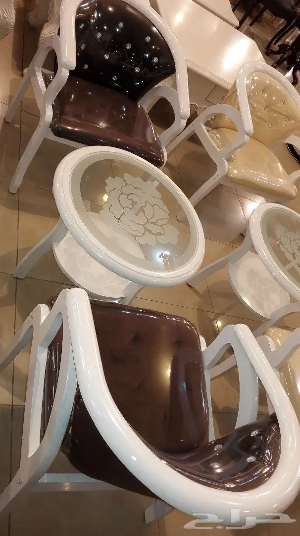 كراسي وطاولات وأطقم كوفي شوب ومطاعم وفنادق  (image 62)