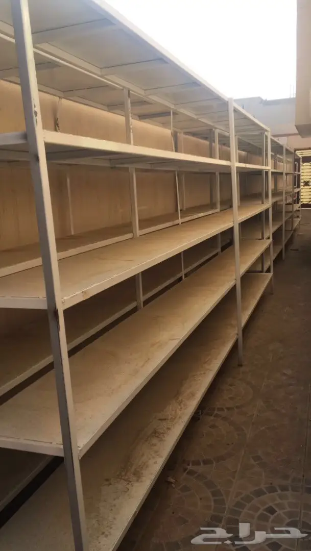 للبيع أرفف حديد 