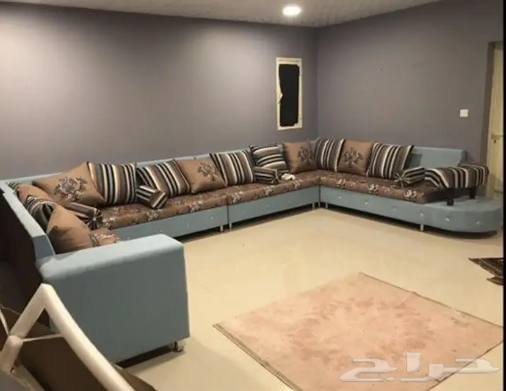 كنب للبيع في الخبر 