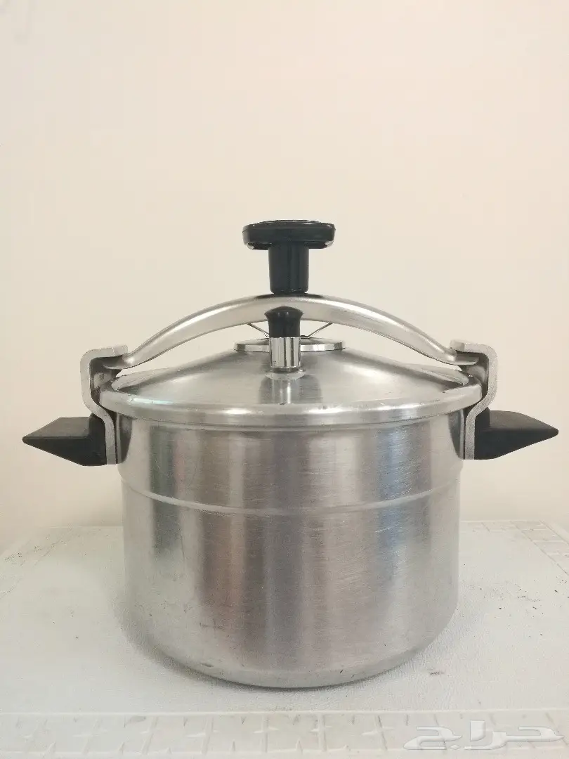 قدر كاتم سب فرنسي معدن _ حجم 8 لتر