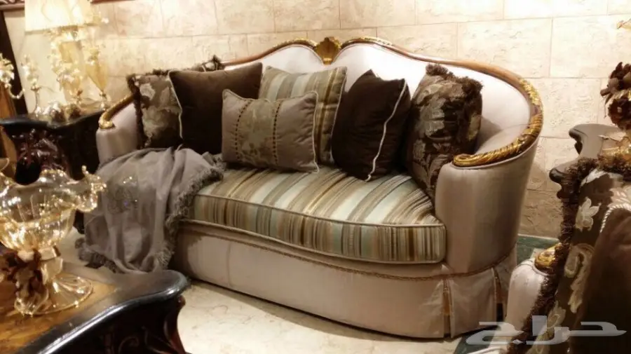 كنب جديد وانيق للبيع  (image 1)