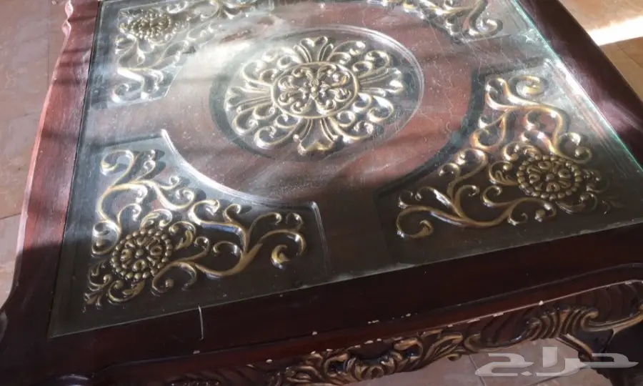 طاولة مجلس كبيره 