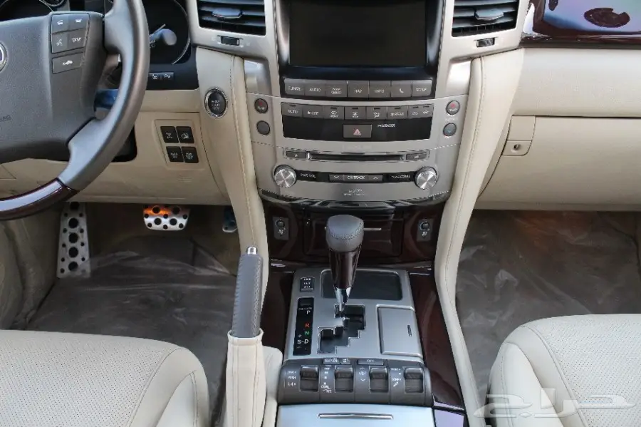 لكزس موديل 2015 - ماشى 24600-سعودى- فل كامل  (image 7)