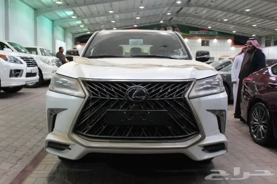 لكزس LX570 موديل 2018 (image 1)