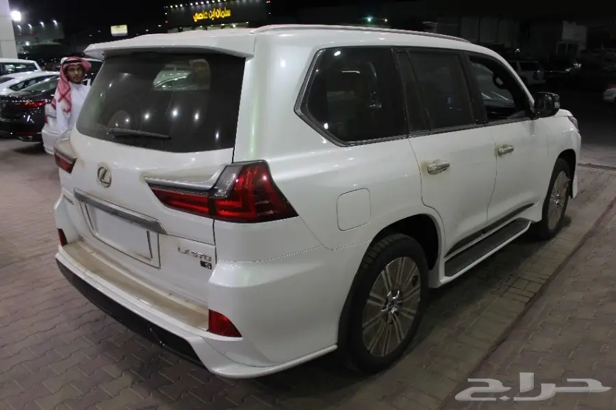 لكزس LX570 موديل 2018 (image 4)