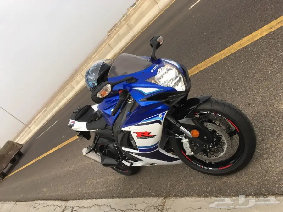 دباب سوزوكي 600 