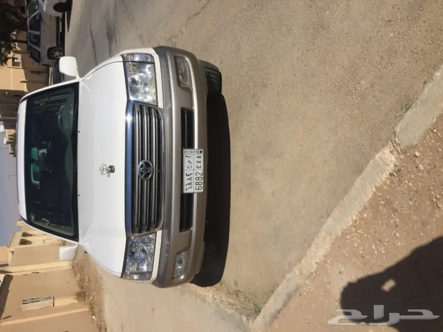 جكسار 2003 سعودي ابيض ماشي 213الف  (image 1)