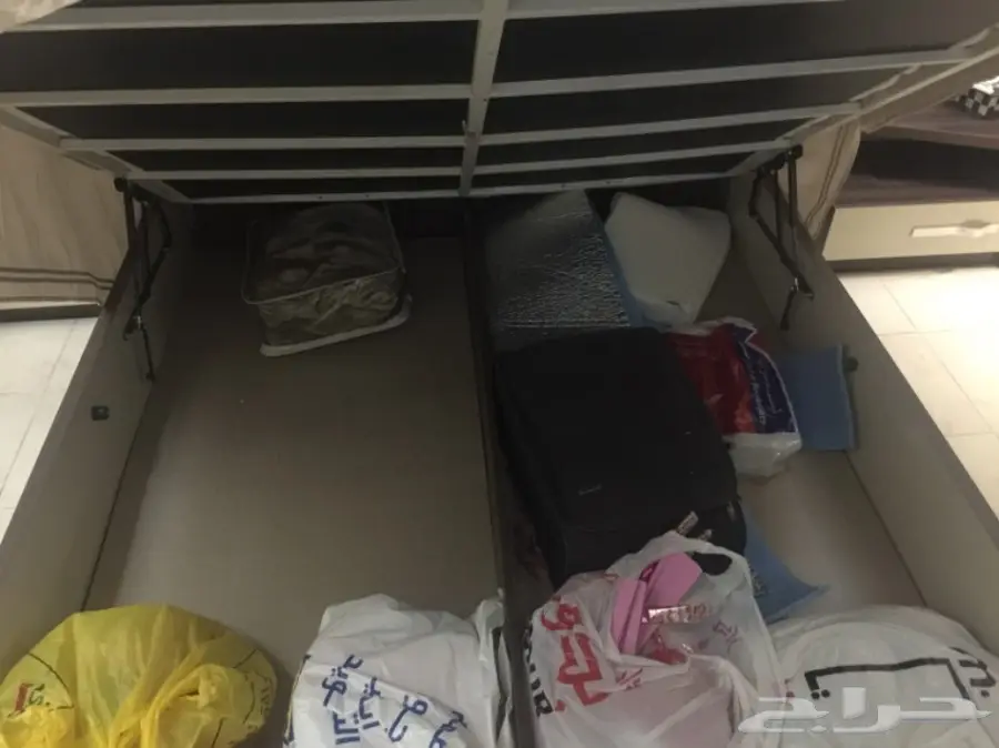 للبيع غرفة نوم هوم كمفورت استخدام سنة بالدمام (image 8)